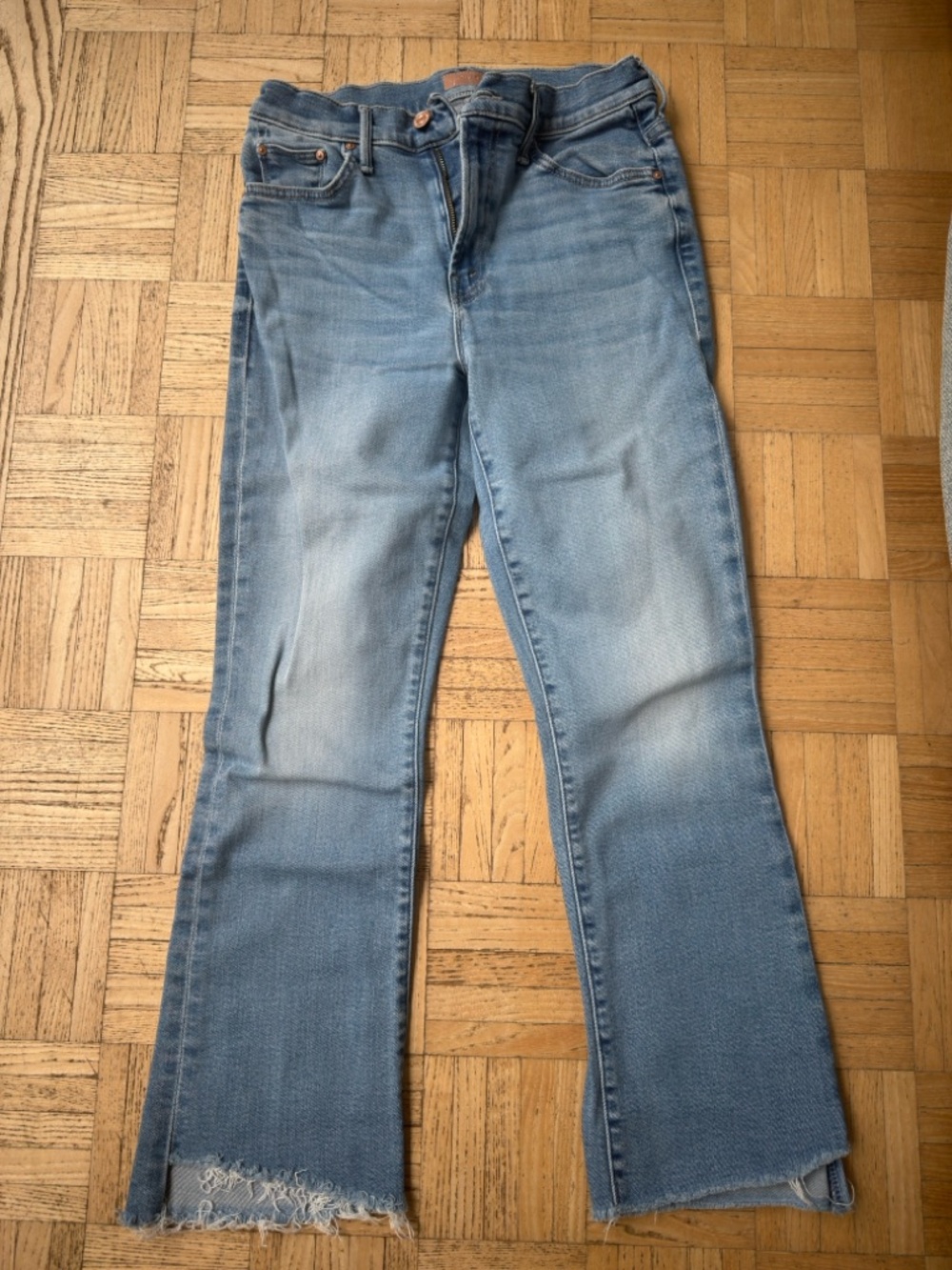 MOTHER Light Blue Cropped Jeans with Frayed Hem